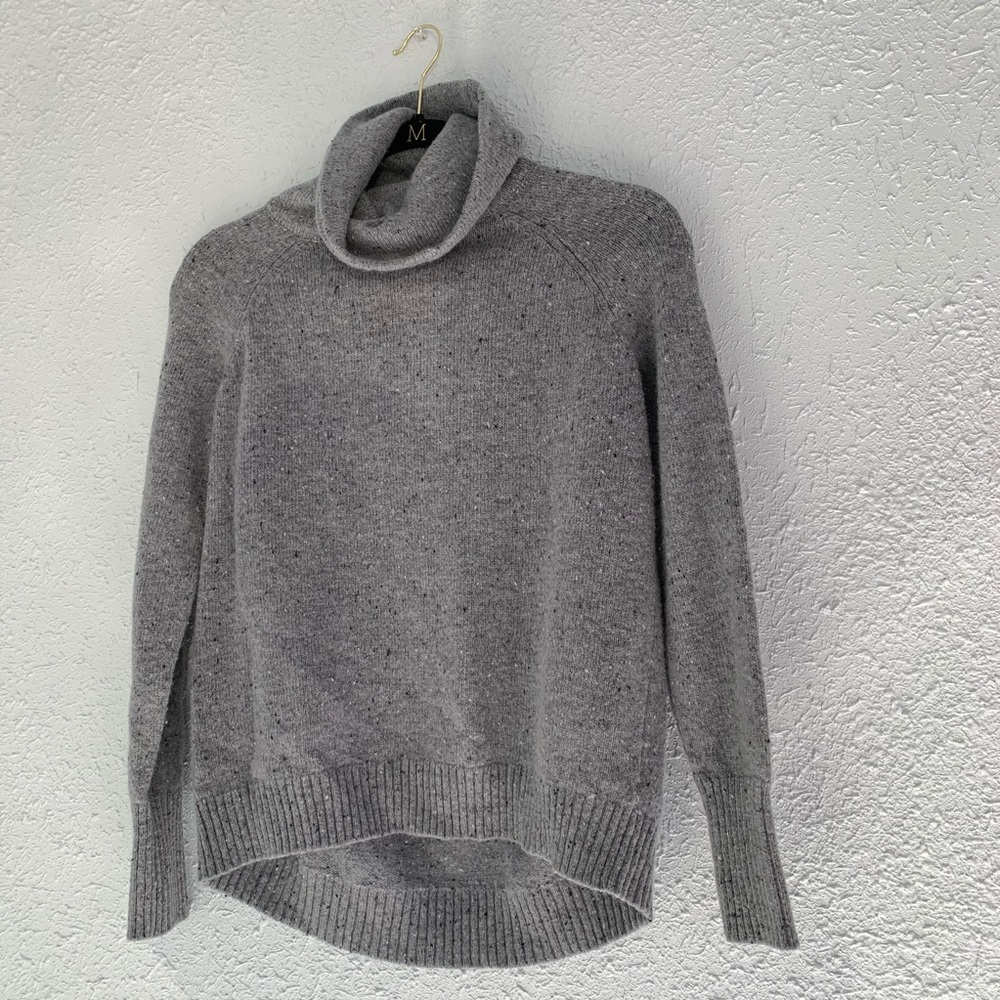 Turtle neck sweater